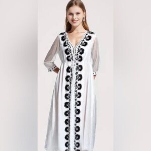 Sage & Vicky White Dress with Black Floral Design..SIze:S